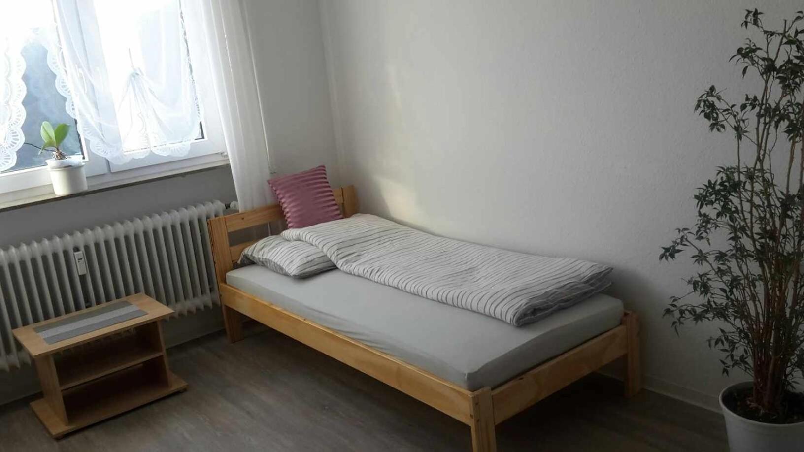 Egyszeru Szallas Stuttgart Dış mekan fotoğraf